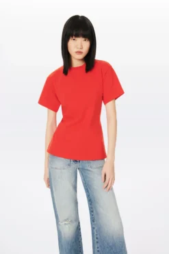Victoria Beckham | Twist Back T-Shirt - Red 8 Victoria Beckham | Twist Back T-Shirt - Red -Clothing Shop 092 59 VICTORIA BECKHAM TWIST BACK T SHIRT IN RED 1222JTS003539A 3156 2700 4050 LR 2600x 13832113 276c 4aea 8733 9f67093082c6 scaled