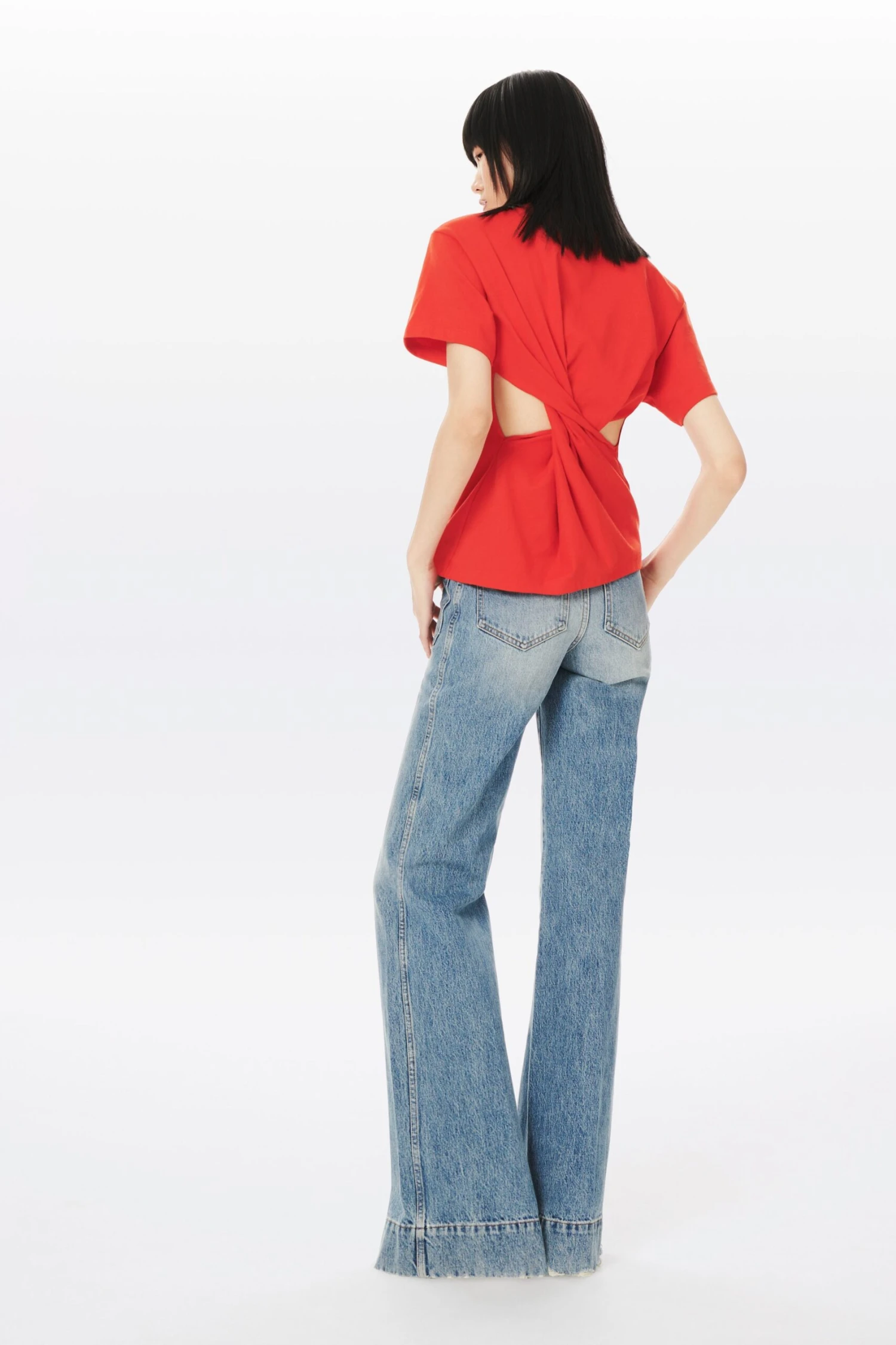 Victoria Beckham | Twist Back T-Shirt - Red 5 Victoria Beckham | Twist Back T-Shirt - Red - Image 5