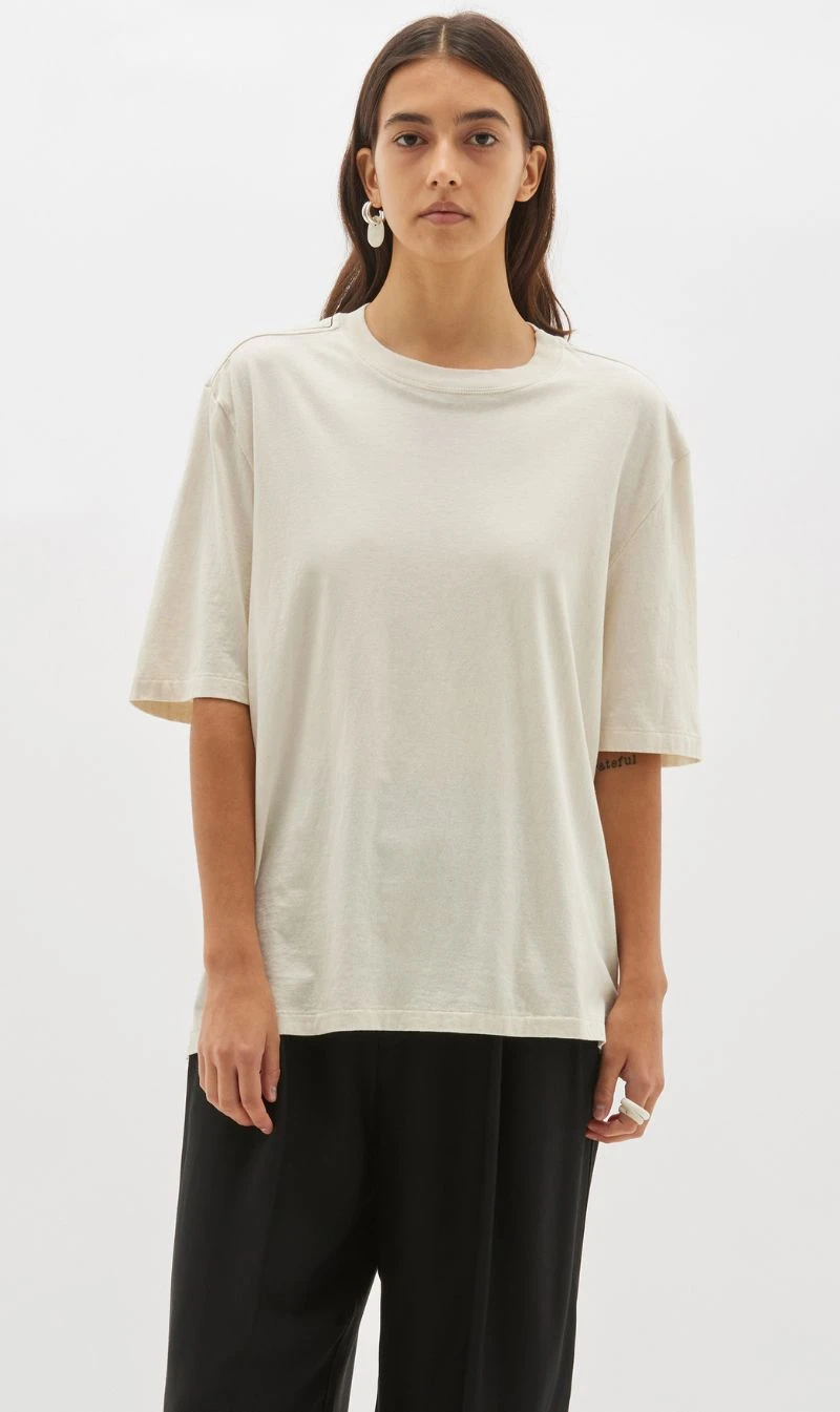 BASSIKE | Slouch Boyfriend T-Shirt - Salt 1 BASSIKE | Slouch Boyfriend T-Shirt - Salt