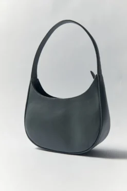 St Agni | 90's Shoulder Bag - Castor Grey -Clothing Shop 20220323 StAgni Day2 Shot 26 006 1000x 4eb2628a cbb5 46f4 906b ea111c21f1af