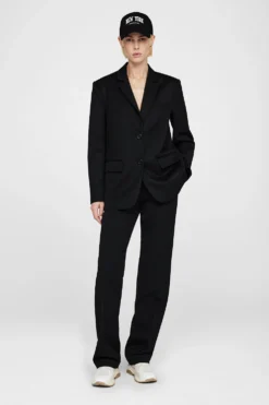 Anine Bing | Jeremy Baseball Cap University New York - Black -Clothing Shop AB JEREMY BASEBALL CAP NEW YORK BLACKS 12 9083 000A 1345 1700x d72ac181 4483 48ee af8f 6615e5b7b462