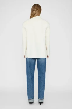 Anine Bing | Quinn Blazer - White -Clothing Shop AB QUINN BLAZER WHITEA 01 7073 150 0701 1700x 4e68f0b1 ee98 41d7 954f 78cded3bda24