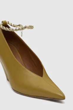 Camilla And Marc | Antonia Pump - Mustard -Clothing Shop Camilla and marc Antonia Leather Pump Mustard heel 2 640x960 2x 0fcb95dd 2d4b 4c02 bba5 9d6f85d165e9