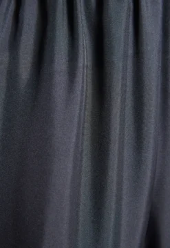 Jac + Jack | Delany Pant - Dark Slice -Clothing Shop DelanyPantDarkSlick LindenTeeSlick 22313 2048x 91a03b9b bdf0 4183 88ef 20a47769417d