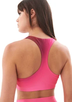 P.E Nation | Immersion Sports Bra - Blur Print -Clothing Shop PENATION DAY03 Q4ECOM22 01 SAMMY S17 061 800x 8bbf884d b0ab 4f46 a536 70bedc0612dc