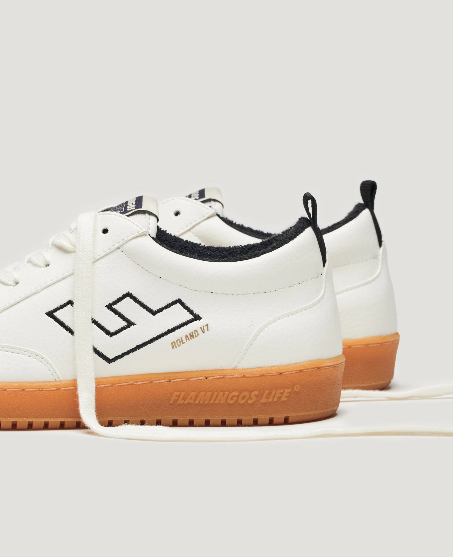 Flamingos Life | Roland V.7 Sneaker - White / Black / Caramel 3 Flamingos Life | Roland V.7 Sneaker - White / Black / Caramel - Image 3