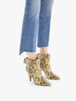 Mother Denim | The Insider Crop Step Fray - Scenic Route -Clothing Shop SCENICROUTE THEINSIDERCROPSTEPFRAY 1157 624 SCC 01919 2394x 3443aefa c900 4d49 a631 2d36bd075664 scaled