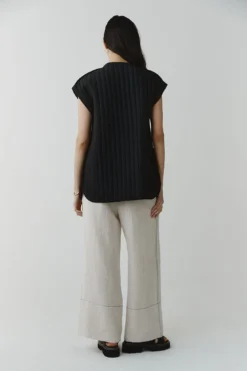 Marle | Alice Vest - Black -Clothing Shop p cac43474 5f34 4302 bb58 6cc96dcc2b6e
